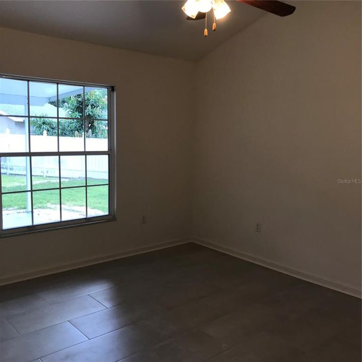 For Sale: $350,000 (3 beds, 2 baths, 1659 Square Feet)