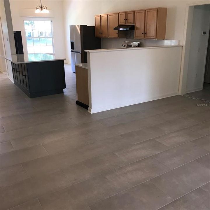 For Sale: $350,000 (3 beds, 2 baths, 1659 Square Feet)