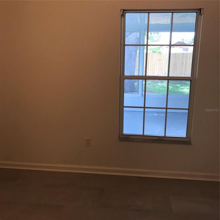 For Sale: $350,000 (3 beds, 2 baths, 1659 Square Feet)