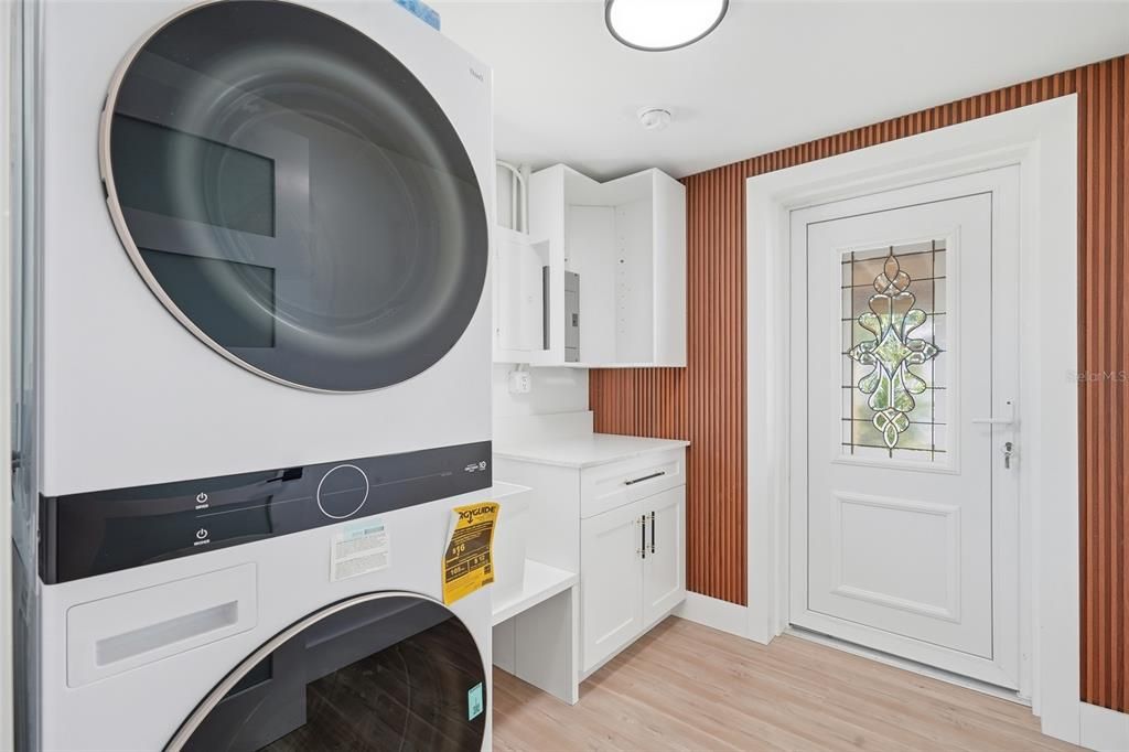 For Sale: $439,900 (4 beds, 2 baths, 1840 Square Feet)