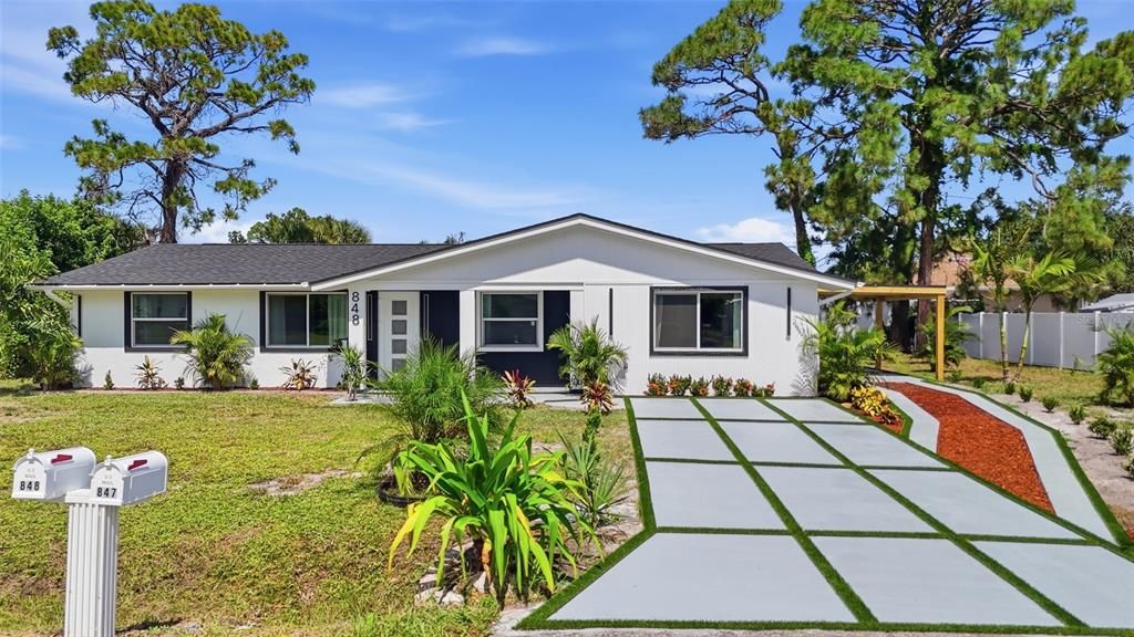 For Sale: $439,900 (4 beds, 2 baths, 1840 Square Feet)