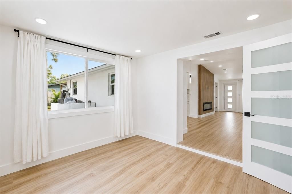 For Sale: $439,900 (4 beds, 2 baths, 1840 Square Feet)