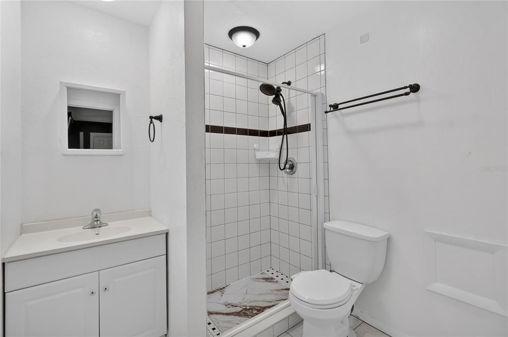 На продажу: $289,900 (3 спален, 2 ванн, 1348 Квадратных фут)