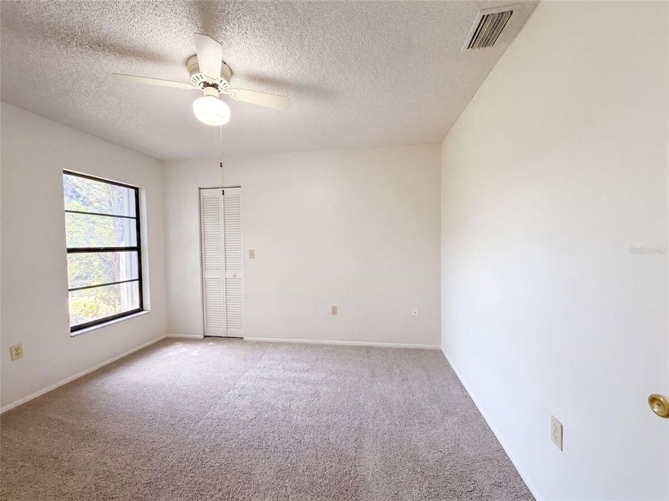 For Sale: $367,000 (3 beds, 2 baths, 1533 Square Feet)