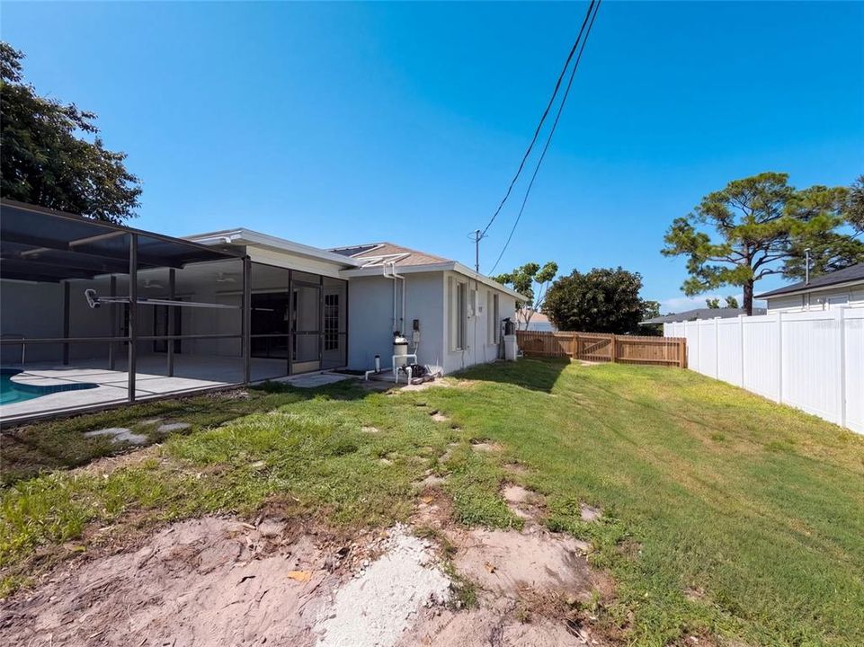 For Sale: $367,000 (3 beds, 2 baths, 1533 Square Feet)