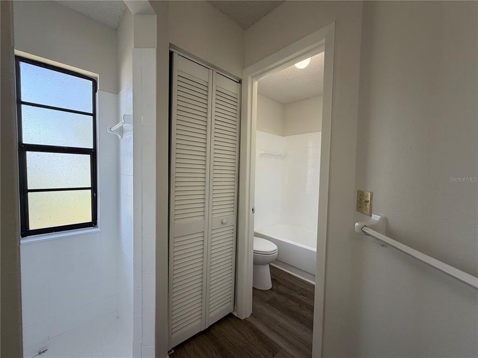 For Sale: $367,000 (3 beds, 2 baths, 1533 Square Feet)
