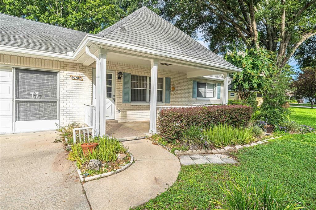 For Sale: $190,000 (2 beds, 2 baths, 1409 Square Feet)
