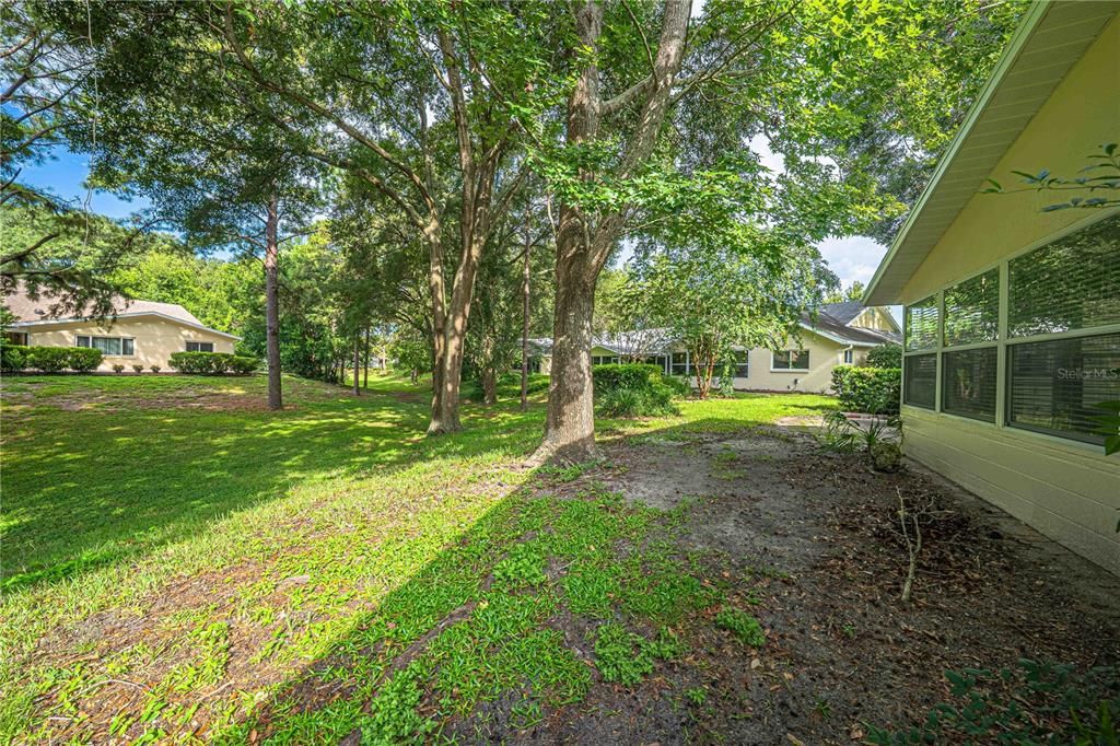 For Sale: $190,000 (2 beds, 2 baths, 1409 Square Feet)