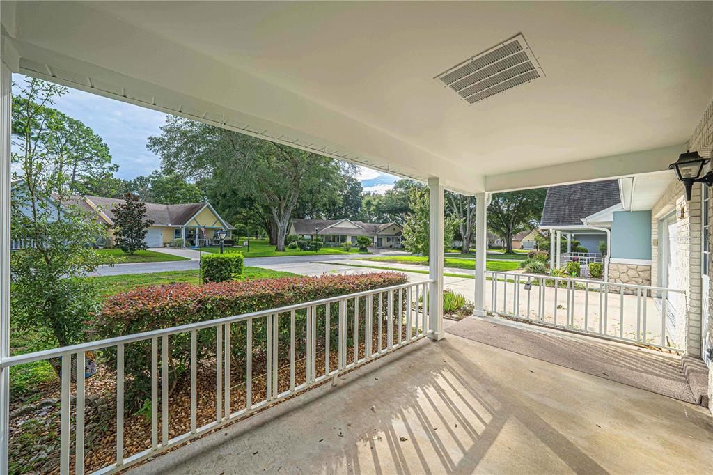 For Sale: $190,000 (2 beds, 2 baths, 1409 Square Feet)
