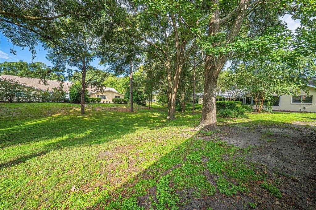 For Sale: $190,000 (2 beds, 2 baths, 1409 Square Feet)