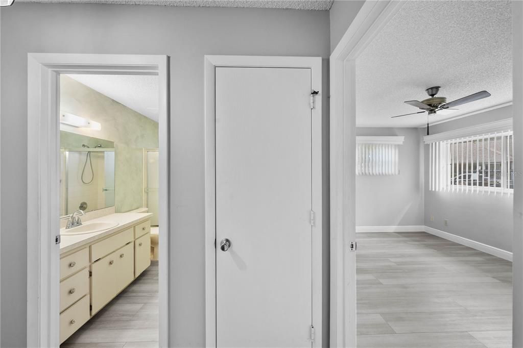 For Sale: $190,000 (2 beds, 2 baths, 1409 Square Feet)