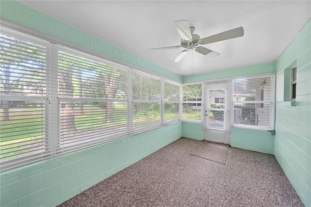 For Sale: $190,000 (2 beds, 2 baths, 1409 Square Feet)