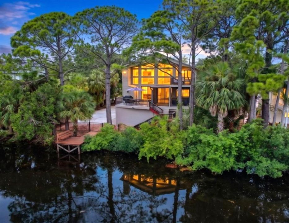 На продажу: $769,900 (3 спален, 3 ванн, 2098 Квадратных фут)