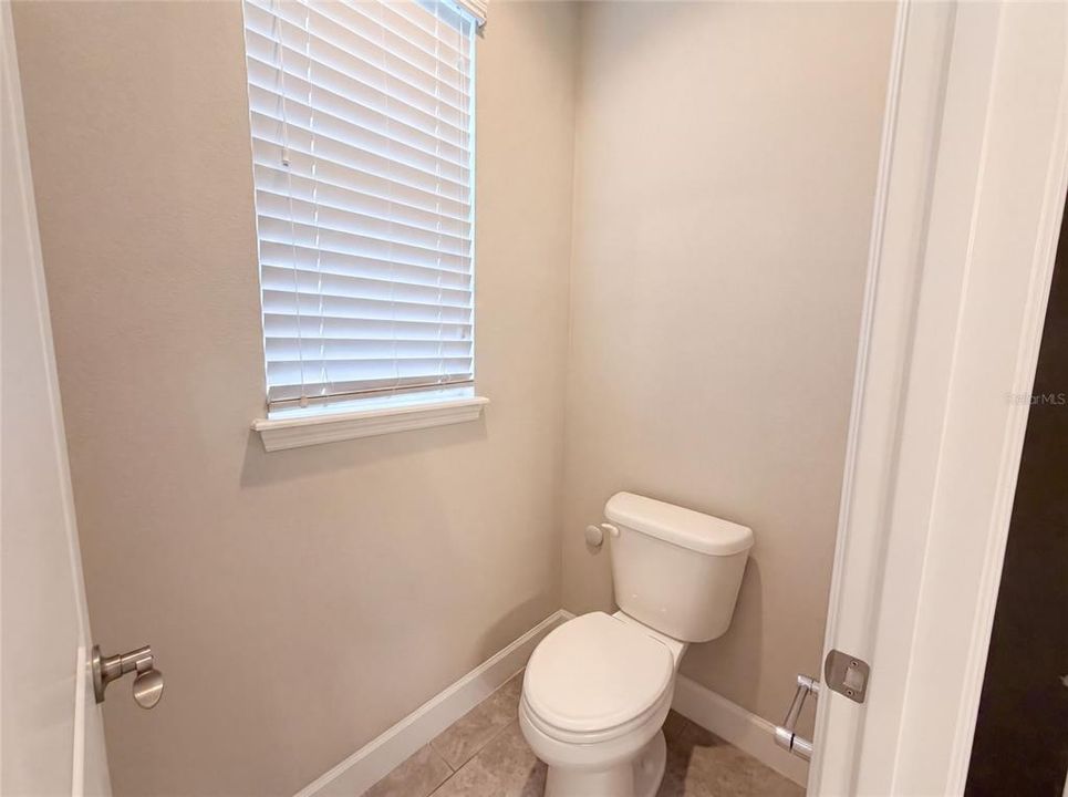 For Sale: $485,000 (3 beds, 2 baths, 2024 Square Feet)