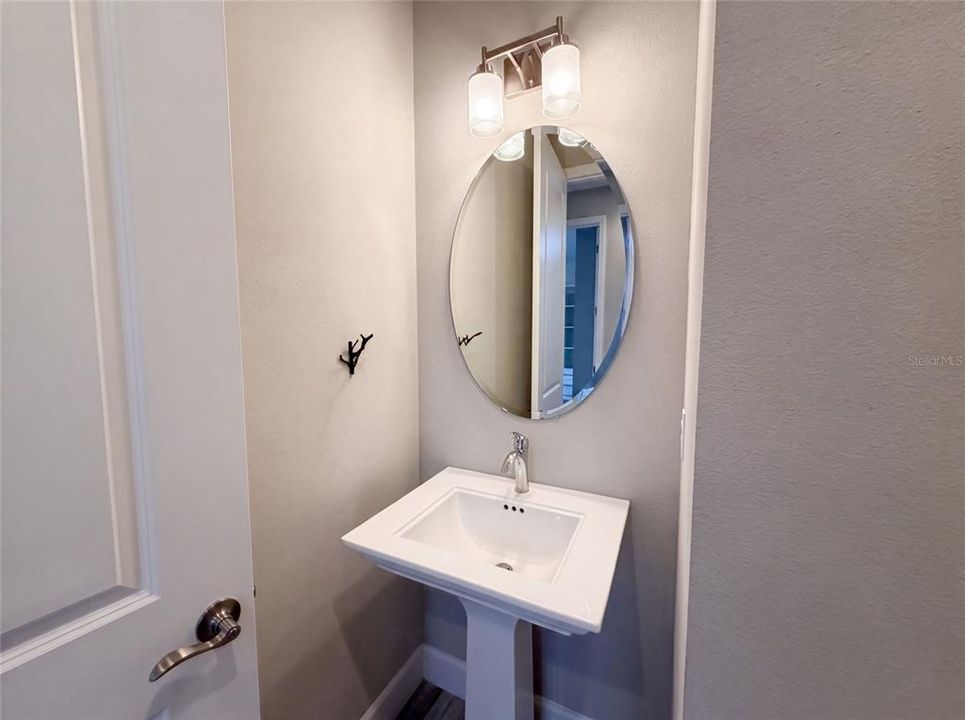 For Sale: $485,000 (3 beds, 2 baths, 2024 Square Feet)