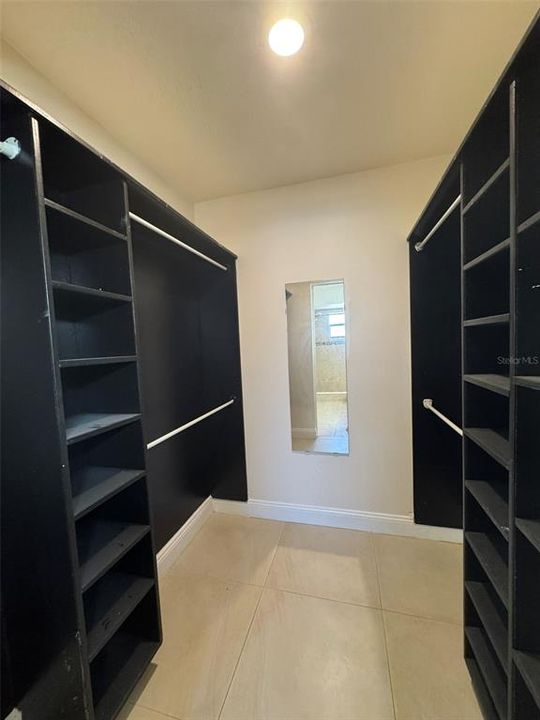 For Sale: $280,000 (3 beds, 2 baths, 1329 Square Feet)