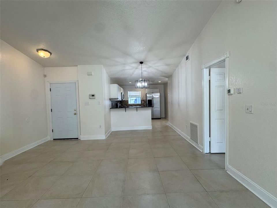 For Sale: $280,000 (3 beds, 2 baths, 1329 Square Feet)