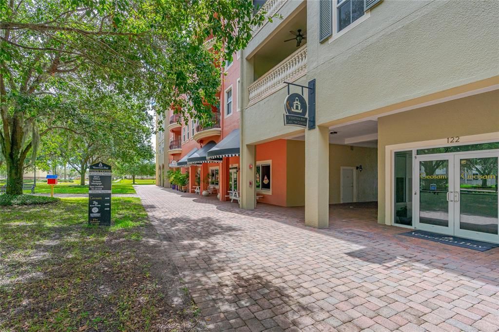 Activo con contrato: $375,000 (3 camas, 2 baños, 1613 Pies cuadrados)