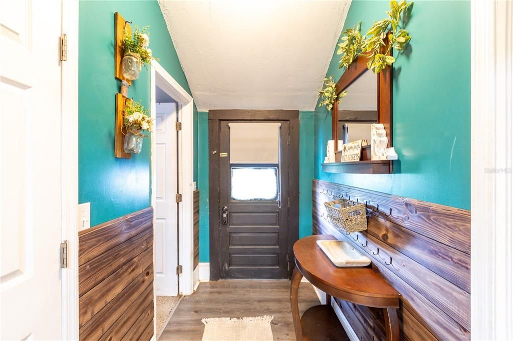 For Sale: $225,000 (3 beds, 2 baths, 1682 Square Feet)