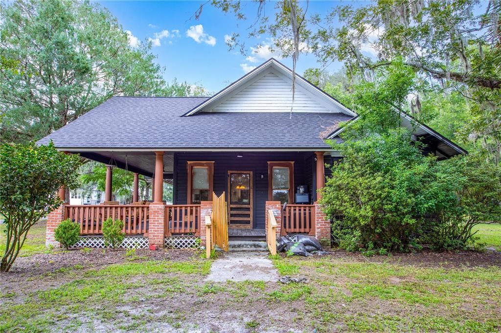 For Sale: $225,000 (3 beds, 2 baths, 1682 Square Feet)