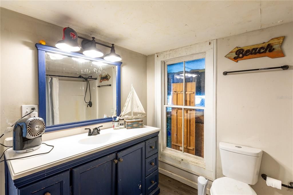 For Sale: $225,000 (3 beds, 2 baths, 1682 Square Feet)