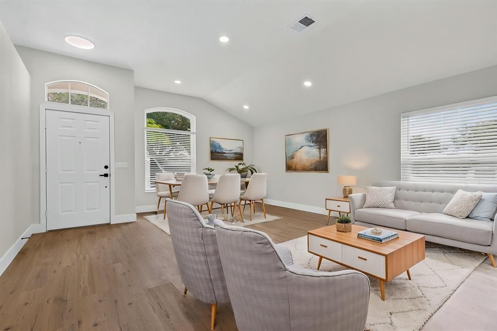 For Sale: $549,900 (3 beds, 2 baths, 1719 Square Feet)