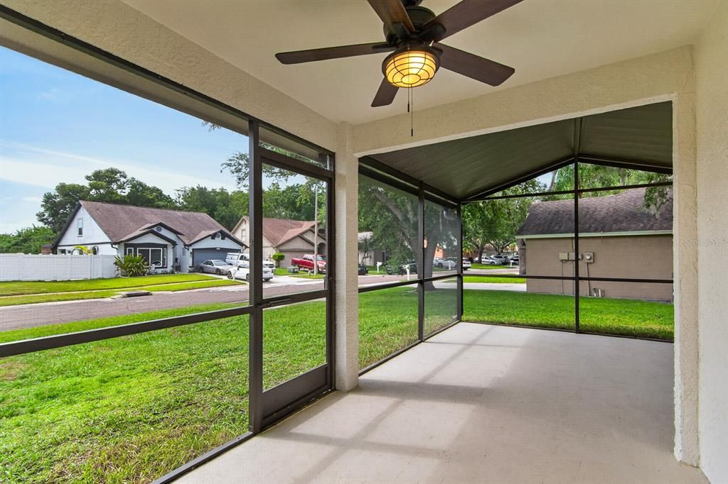 For Sale: $549,900 (3 beds, 2 baths, 1719 Square Feet)