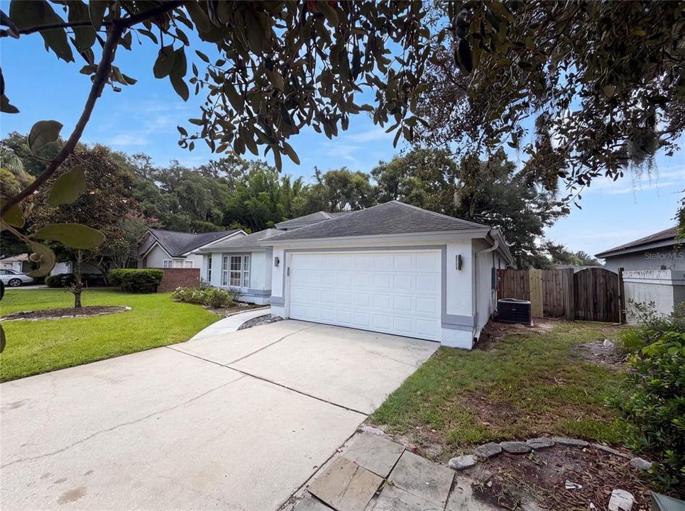 For Sale: $431,000 (4 beds, 2 baths, 1758 Square Feet)
