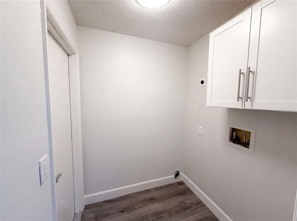 For Sale: $431,000 (4 beds, 2 baths, 1758 Square Feet)