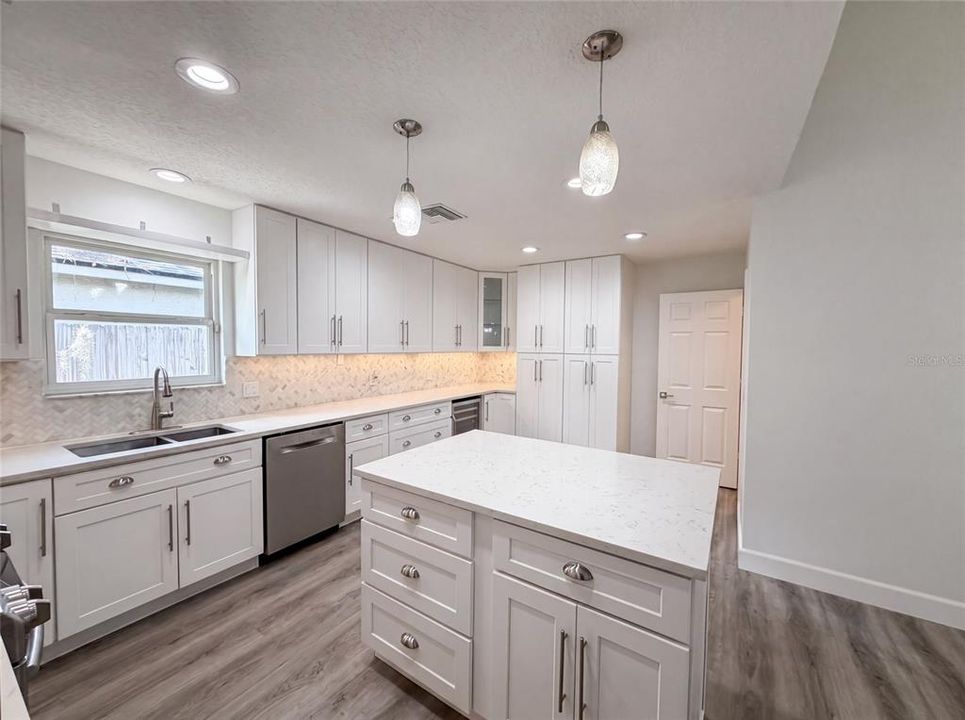 For Sale: $431,000 (4 beds, 2 baths, 1758 Square Feet)