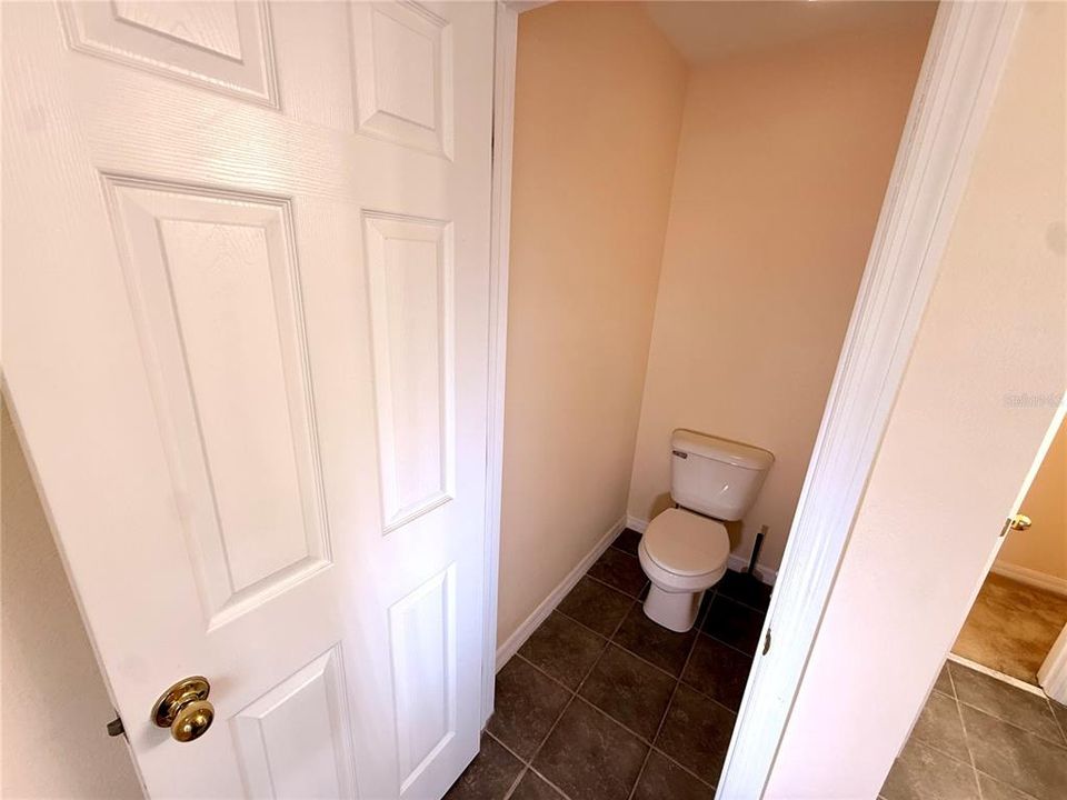 For Rent: $2,499 (3 beds, 2 baths, 1672 Square Feet)