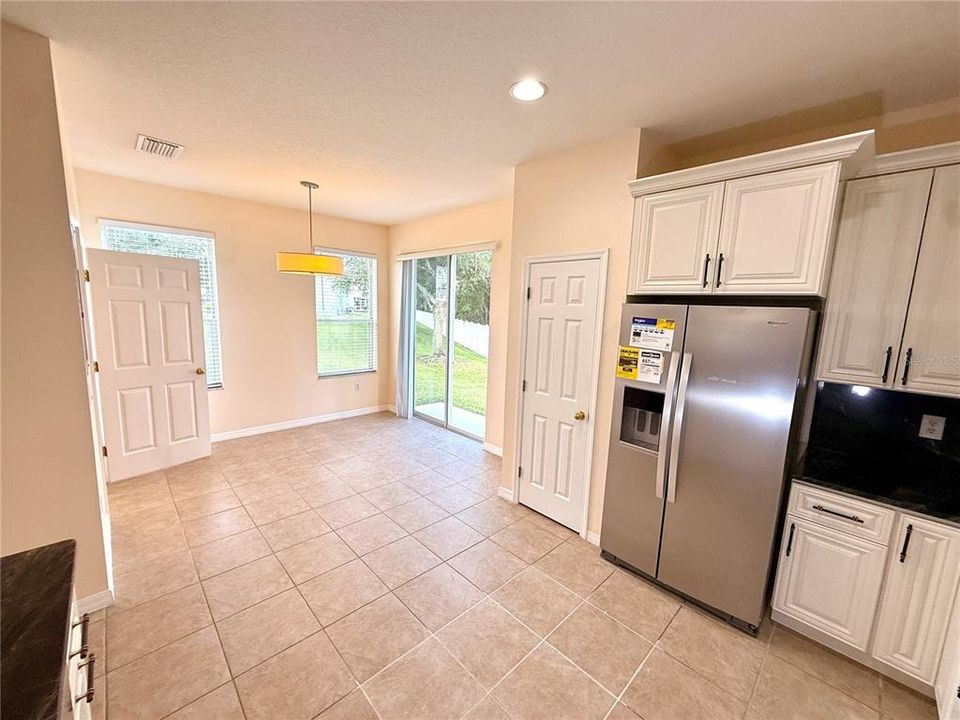 For Rent: $2,499 (3 beds, 2 baths, 1672 Square Feet)
