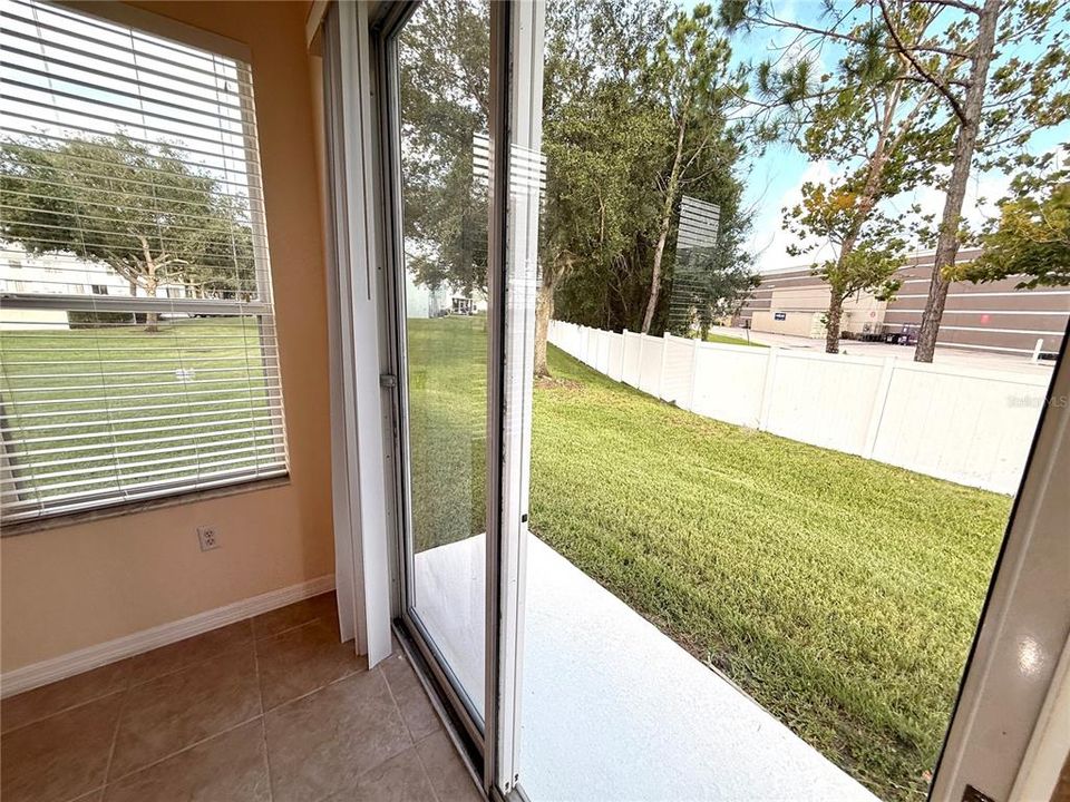 For Rent: $2,499 (3 beds, 2 baths, 1672 Square Feet)