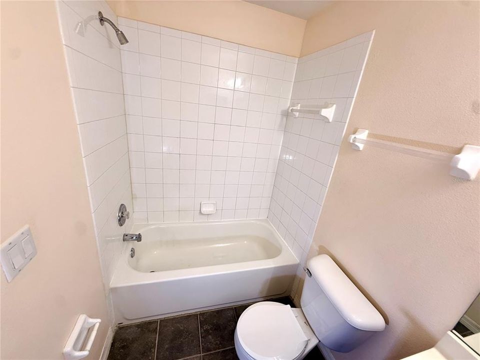 For Rent: $2,499 (3 beds, 2 baths, 1672 Square Feet)