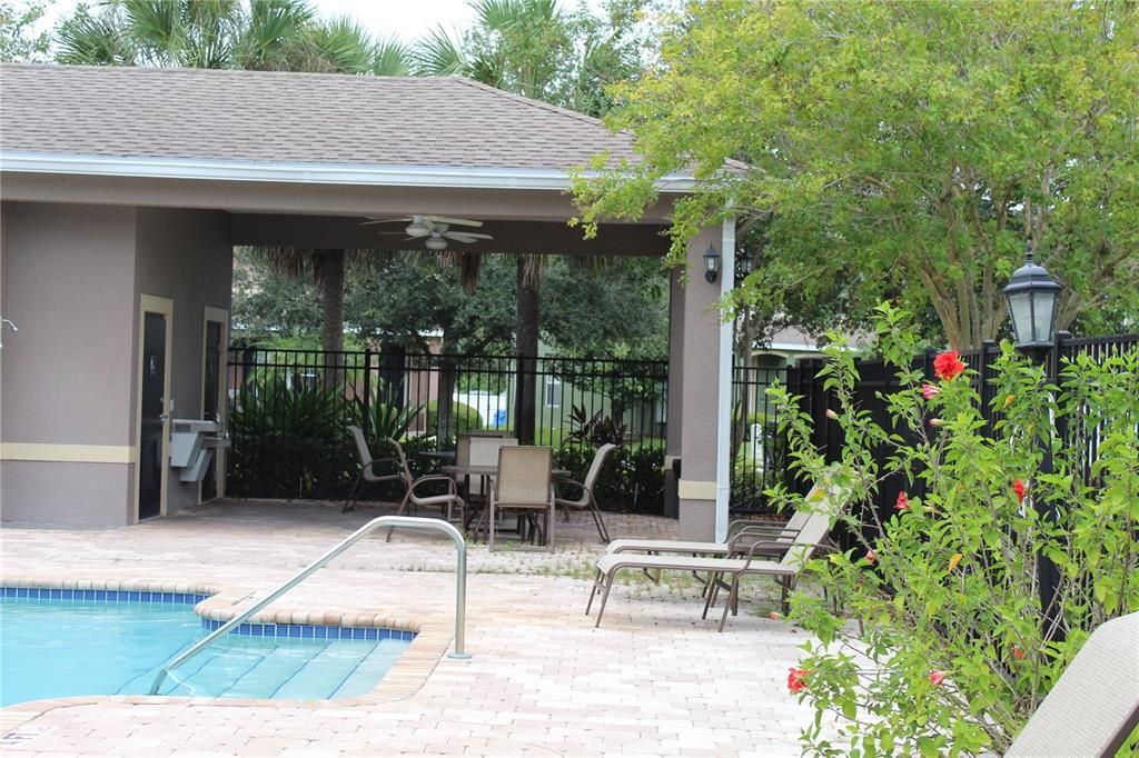For Rent: $2,499 (3 beds, 2 baths, 1672 Square Feet)