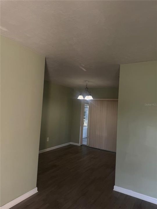 For Rent: $1,700 (3 beds, 1 baths, 1085 Square Feet)