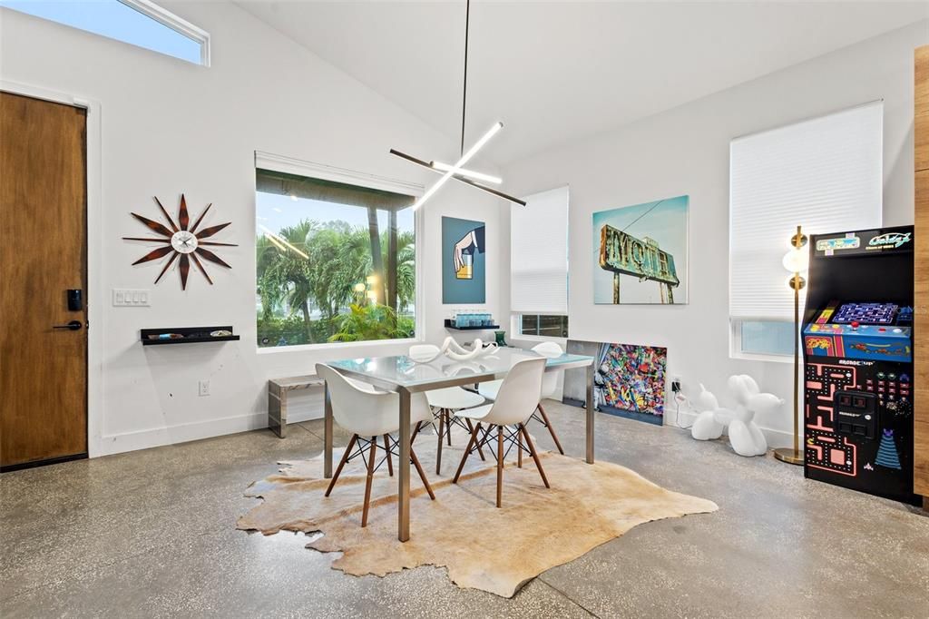 En Venta: $825,000 (3 camas, 2 baños, 1881 Pies cuadrados)