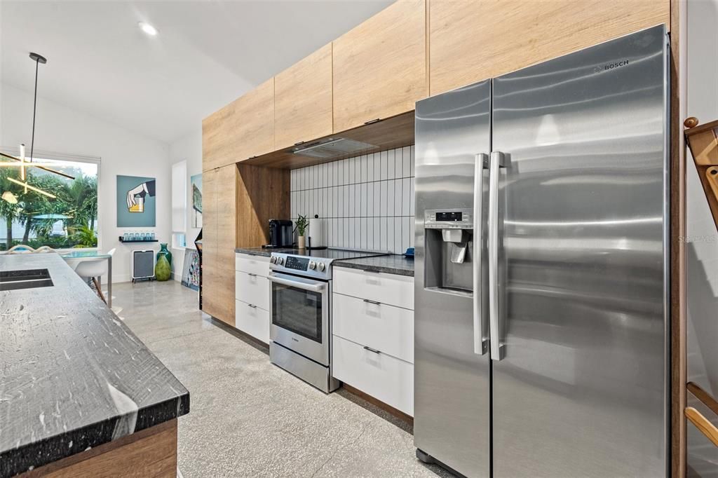 En Venta: $825,000 (3 camas, 2 baños, 1881 Pies cuadrados)