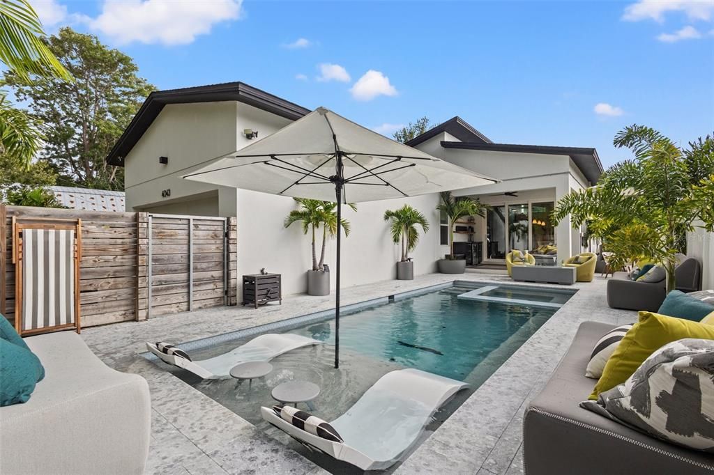 En Venta: $825,000 (3 camas, 2 baños, 1881 Pies cuadrados)