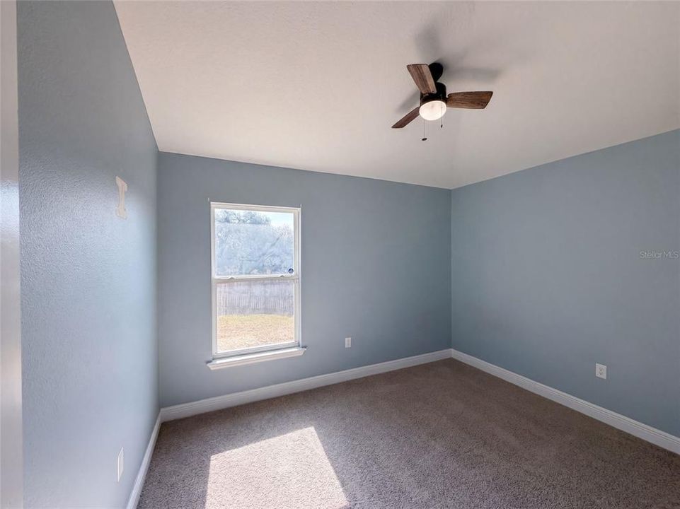 For Sale: $322,000 (4 beds, 2 baths, 1820 Square Feet)