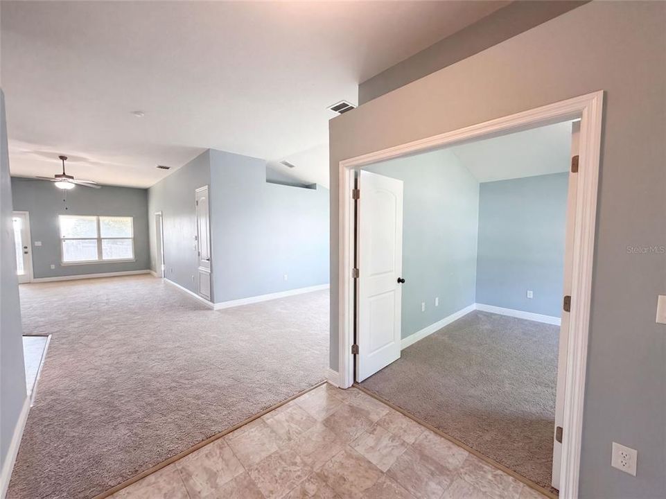 For Sale: $322,000 (4 beds, 2 baths, 1820 Square Feet)