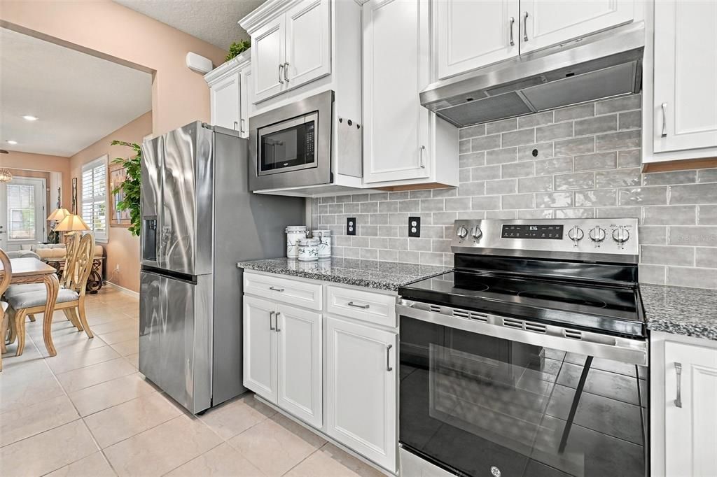 En Venta: $314,900 (2 camas, 2 baños, 1469 Pies cuadrados)