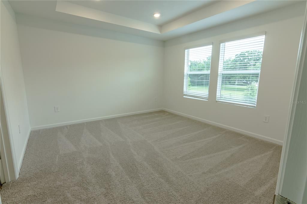 For Rent: $2,200 (3 beds, 2 baths, 1823 Square Feet)