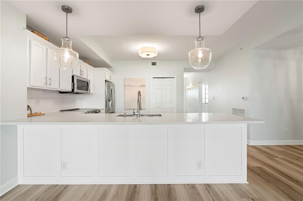 En Venta: $349,500 (3 camas, 2 baños, 1647 Pies cuadrados)