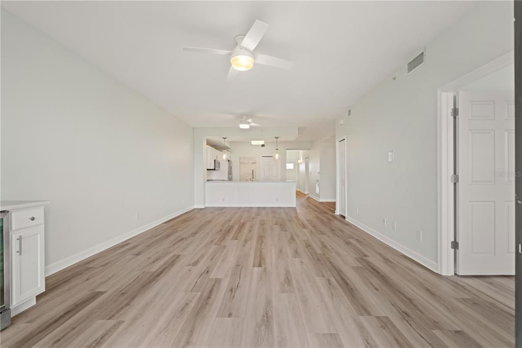 En Venta: $349,500 (3 camas, 2 baños, 1647 Pies cuadrados)