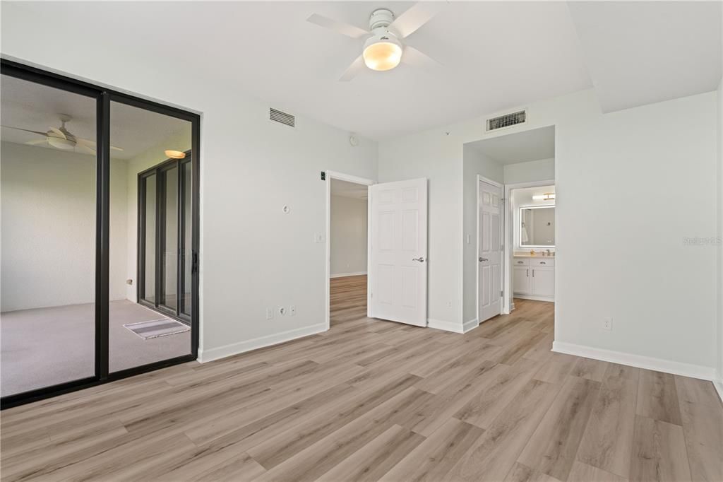 En Venta: $349,500 (3 camas, 2 baños, 1647 Pies cuadrados)