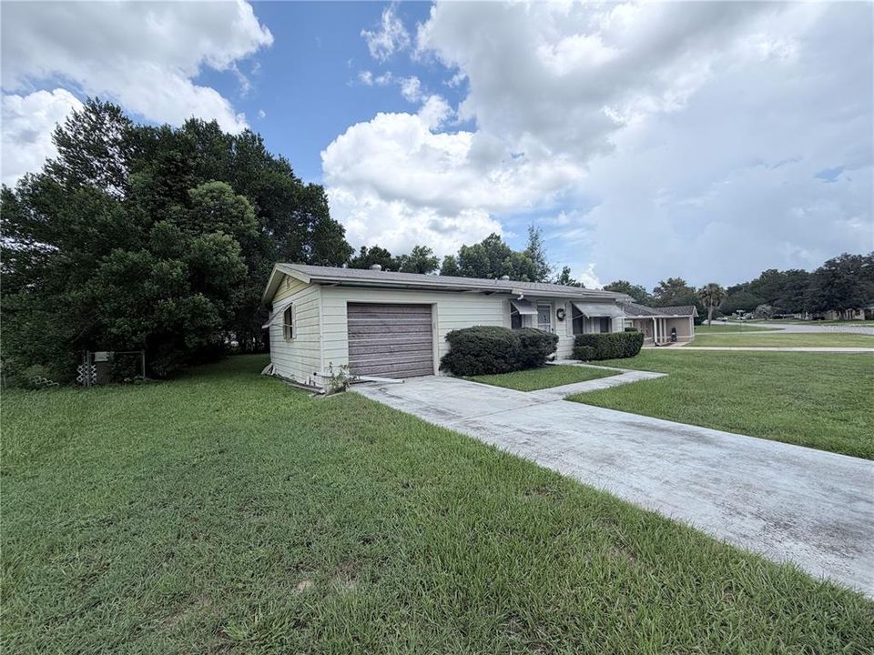 For Sale: $99,900 (2 beds, 1 baths, 780 Square Feet)