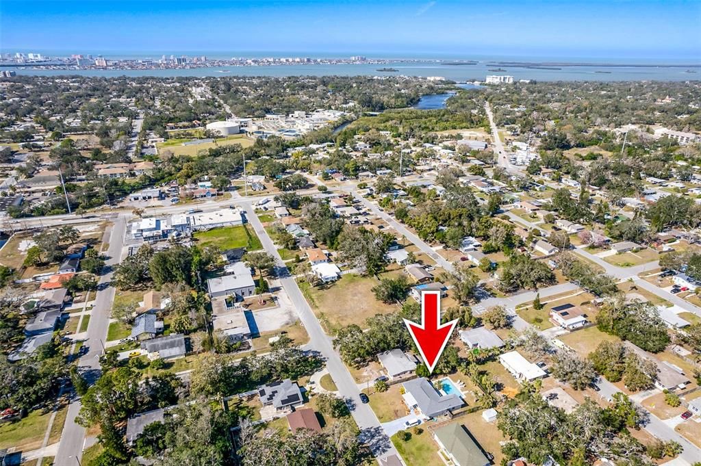 En Venta: $469,000 (4 camas, 2 baños, 1689 Pies cuadrados)