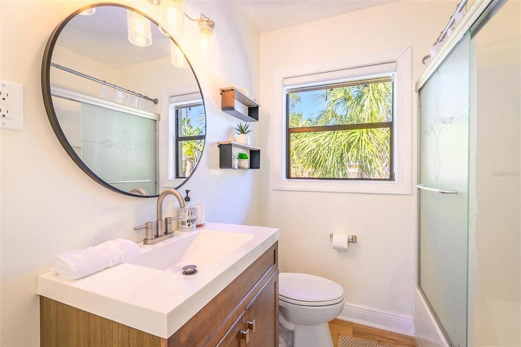 En Venta: $469,000 (4 camas, 2 baños, 1689 Pies cuadrados)
