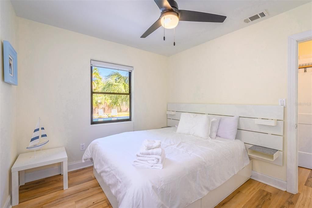 En Venta: $469,000 (4 camas, 2 baños, 1689 Pies cuadrados)